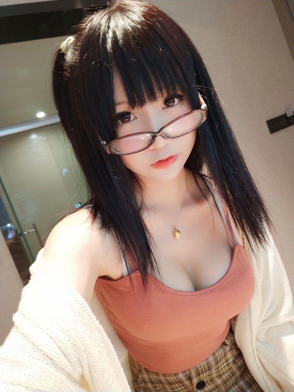 COSER摇摇乐yoyo《诱人小学妹》 [Cosplay福利] 写真集[43P]