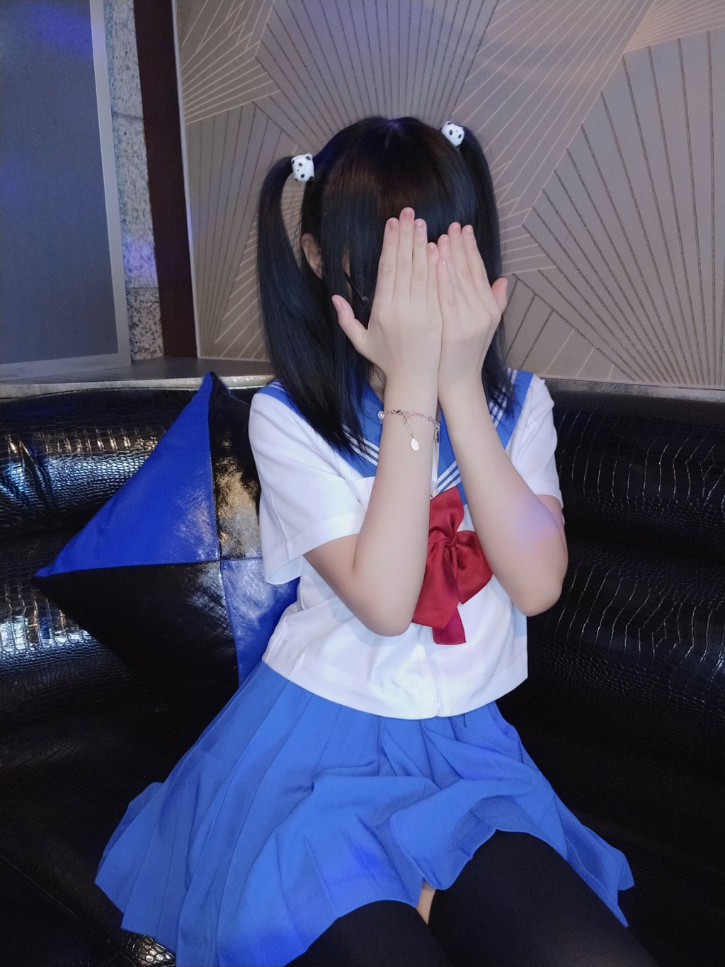 COSER摇摇乐yoyo《诱人小学妹》 [Cosplay福利] 写真集[43P]