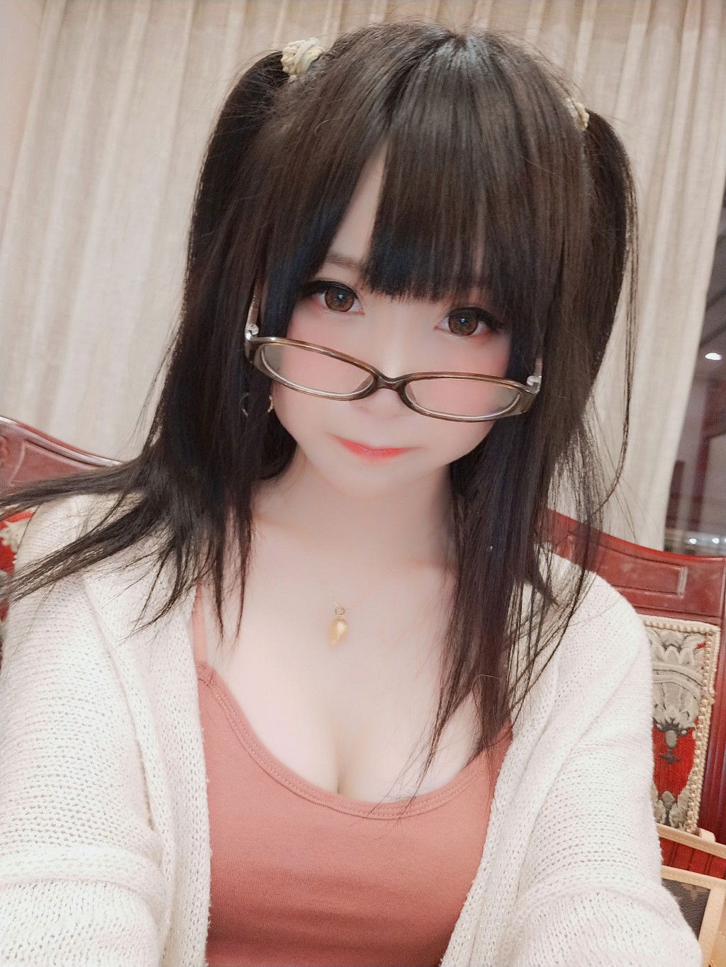 COSER摇摇乐yoyo《诱人小学妹》 [Cosplay福利] 写真集[43P]