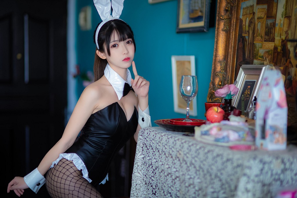 COSER鳗鱼霏儿《加藤惠 兔女郎》 [Cosplay美女] 写真集[25P]