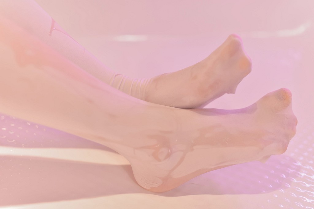 NAGISA魔物喵《性感看护师》 [Cosplay福利] 写真集[110P]