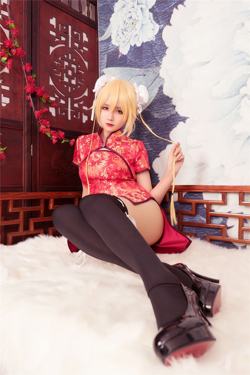 [风之领域] NO.164 红旗袍黑丝COS 写真集[40P]