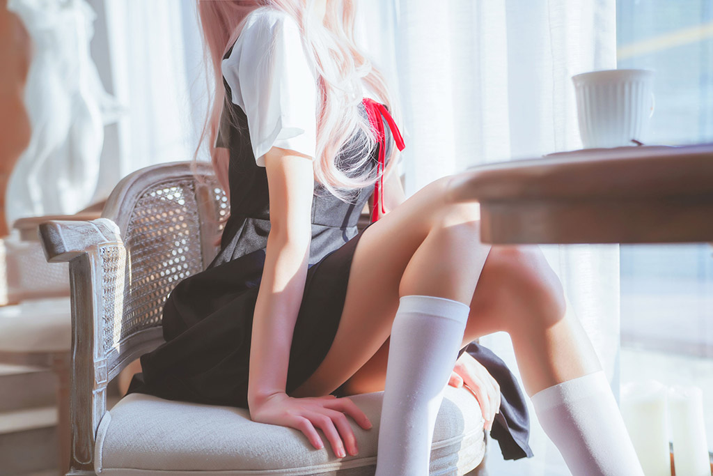 桜桃喵《藤原千花》 [萝莉COS] 写真集[48P]