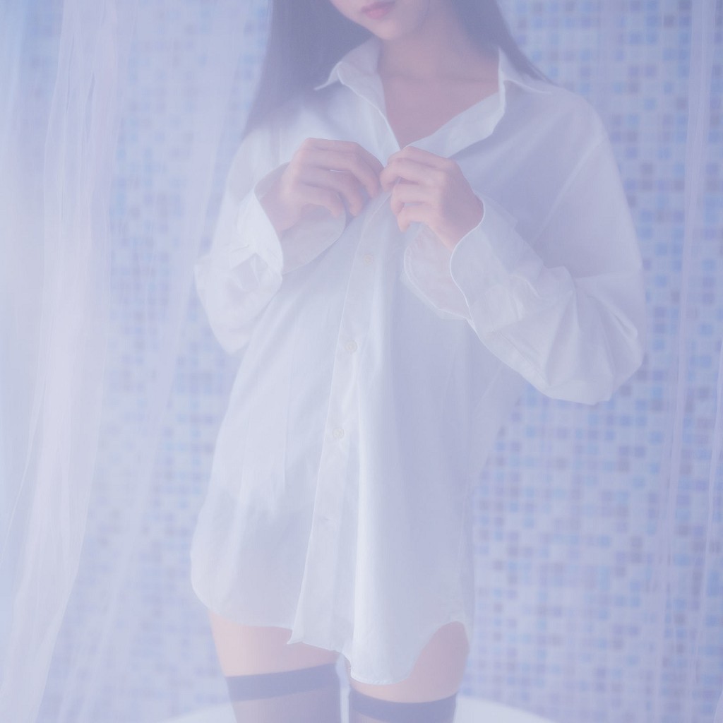 木绵绵《白衬衫黑丝死库水》 [COSER美女] 写真集[30P]