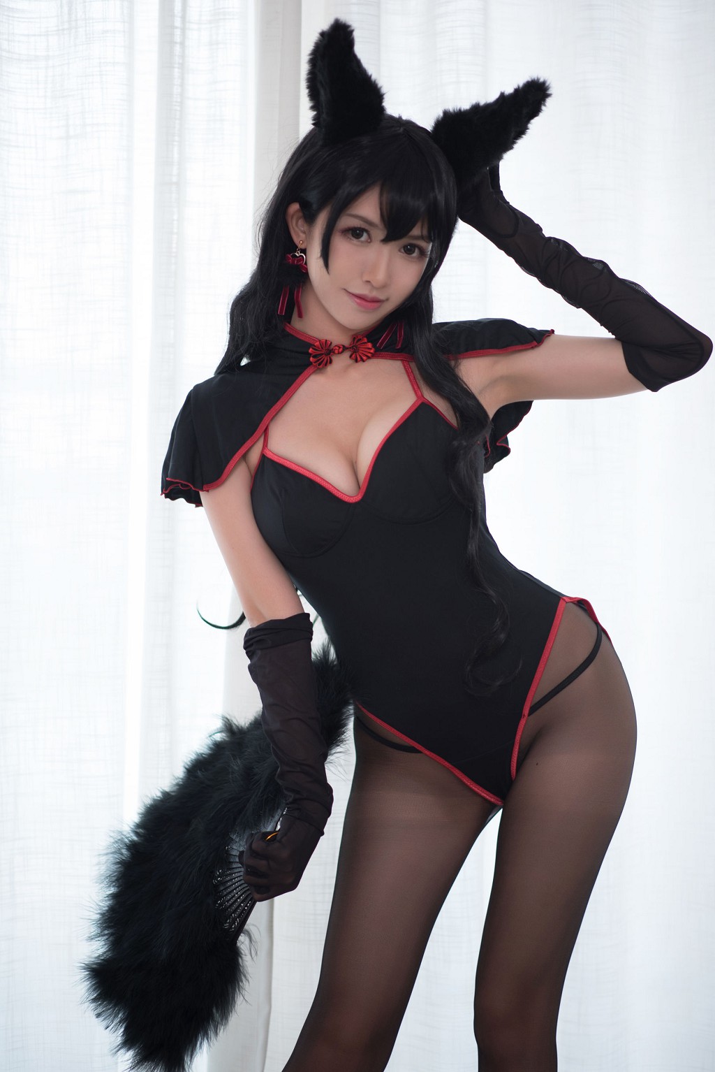 鳗鱼霏儿《女仆+兽耳+黑丝》 [Cosplay福利] 写真集[33P]