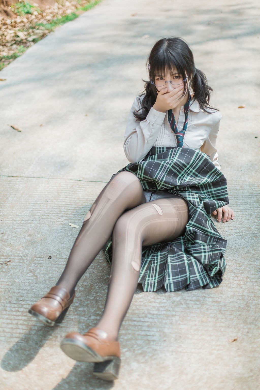 COSER小姐姐逐月su 《乡间小路》 [Cosplay美少女] 写真集[45P]