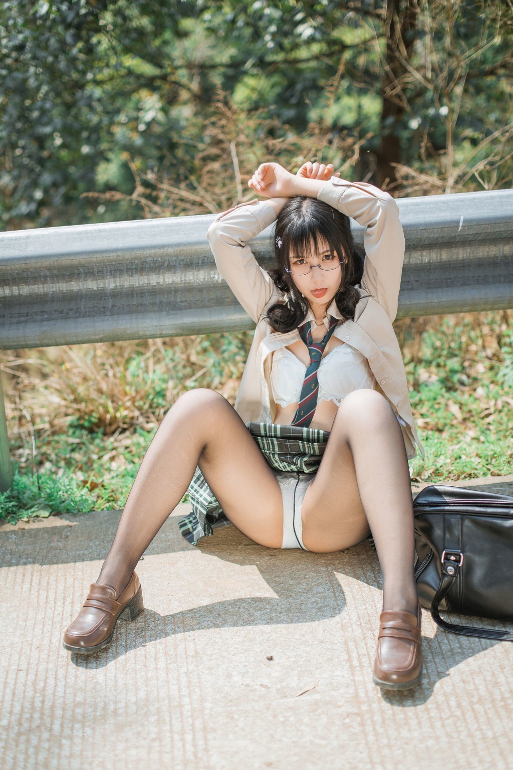 COSER小姐姐逐月su 《乡间小路》 [Cosplay美少女] 写真集[45P]