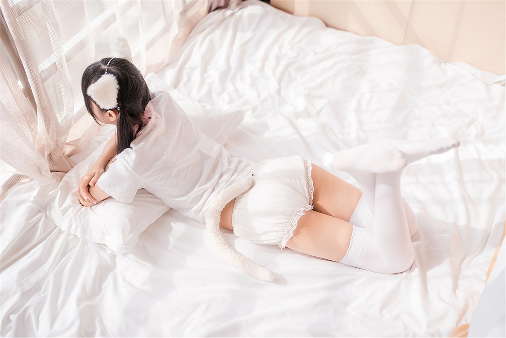 木绵绵OwO《猫系少女》 [Cosplay福利] 写真集[51P]