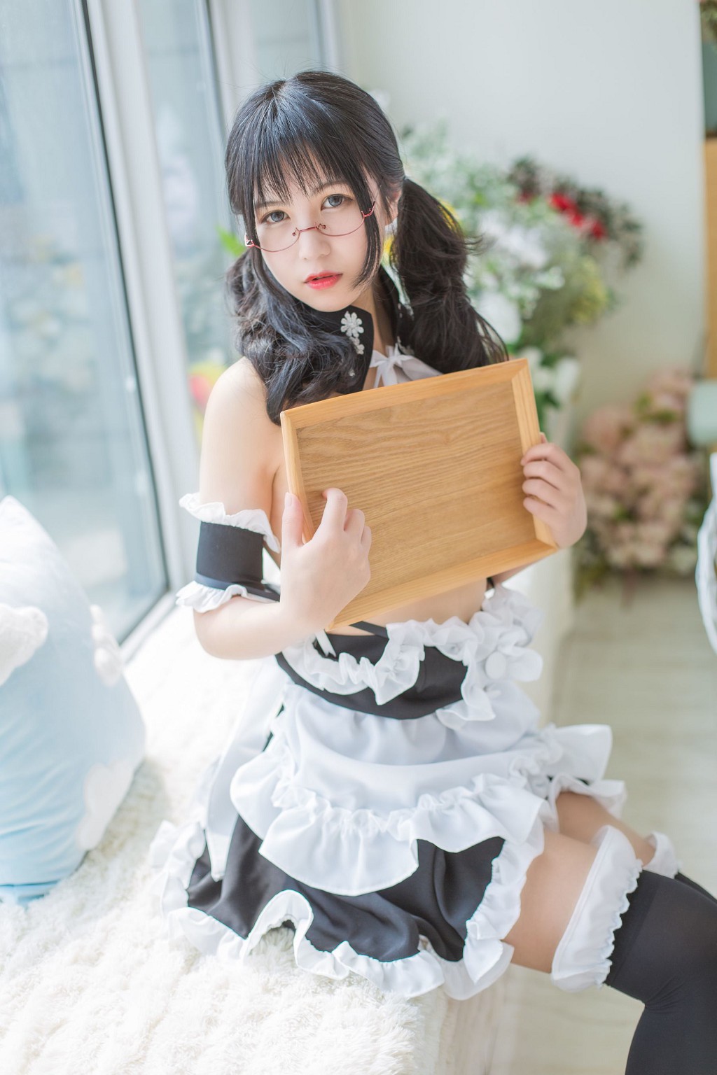 逐月su《女仆》 [Cosplay美少女] 写真集[54P]