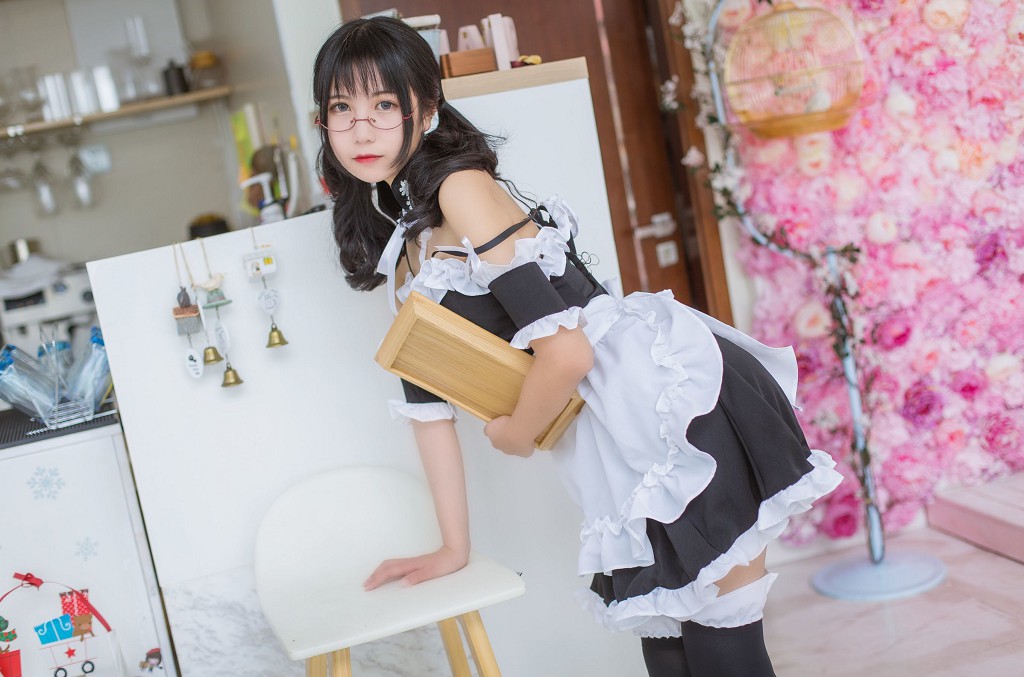逐月su《女仆》 [Cosplay美少女] 写真集[54P]