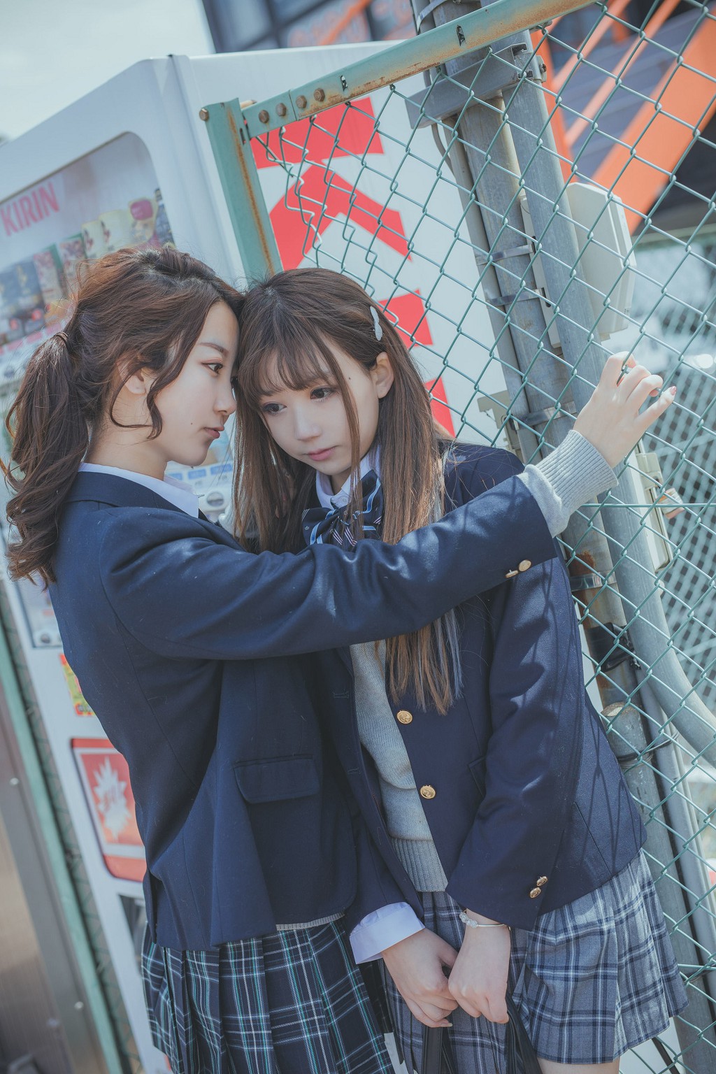 黑川《爱宕泳衣 JK百合》 [Cosplay美少女] 写真集[35P]
