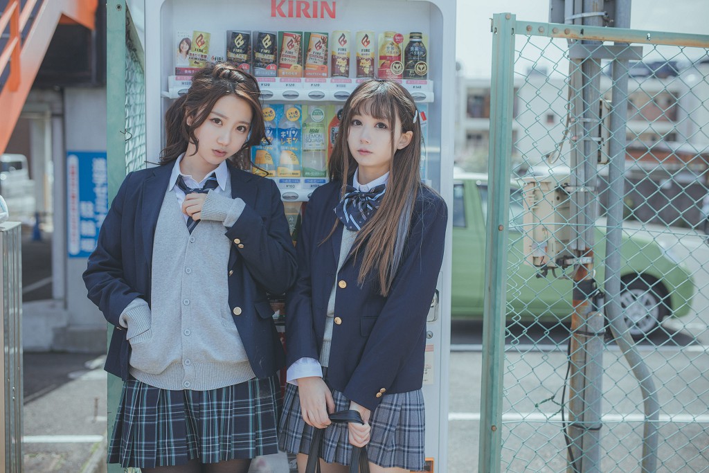 黑川《爱宕泳衣 JK百合》 [Cosplay美少女] 写真集[35P]