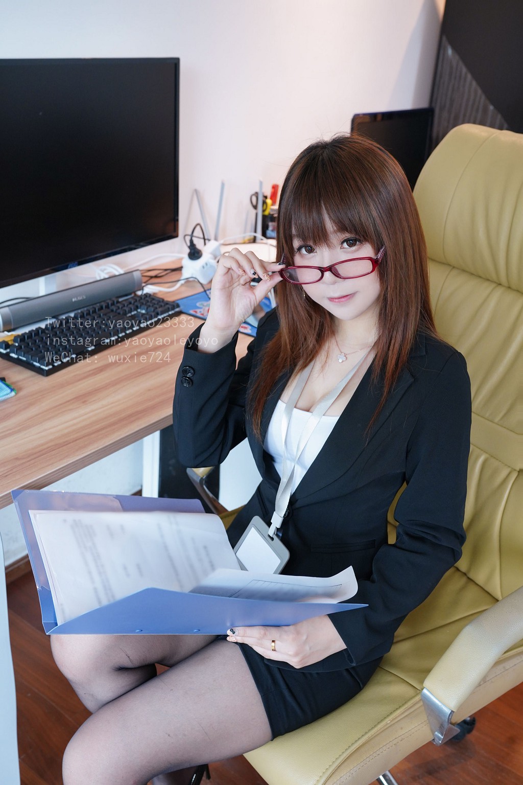 摇摇乐yoyo《小秘书丝》 [Cosplay美女] 写真集[54P]