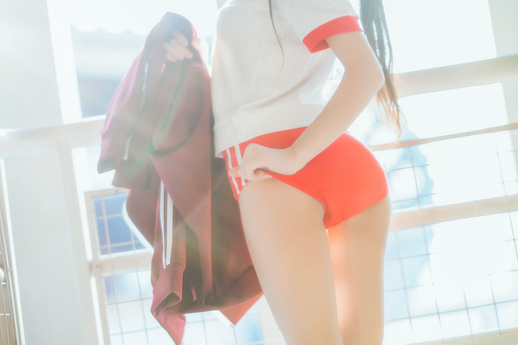 桜桃喵《红色体操服》 [Cosplay美女] 写真集[44P]