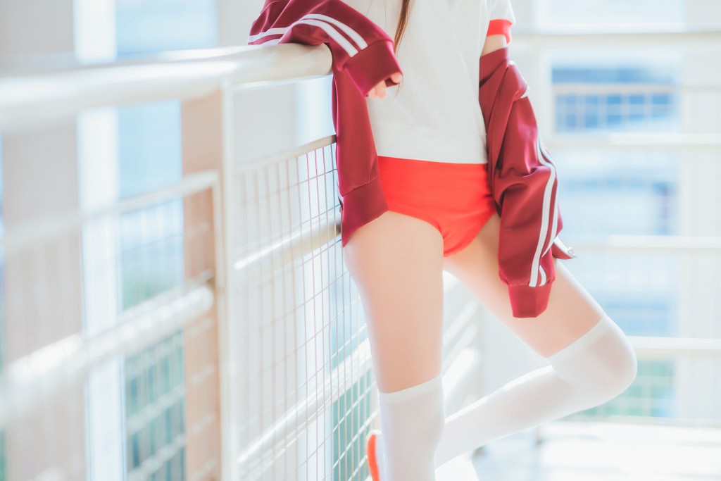 桜桃喵《红色体操服》 [Cosplay美女] 写真集[44P]