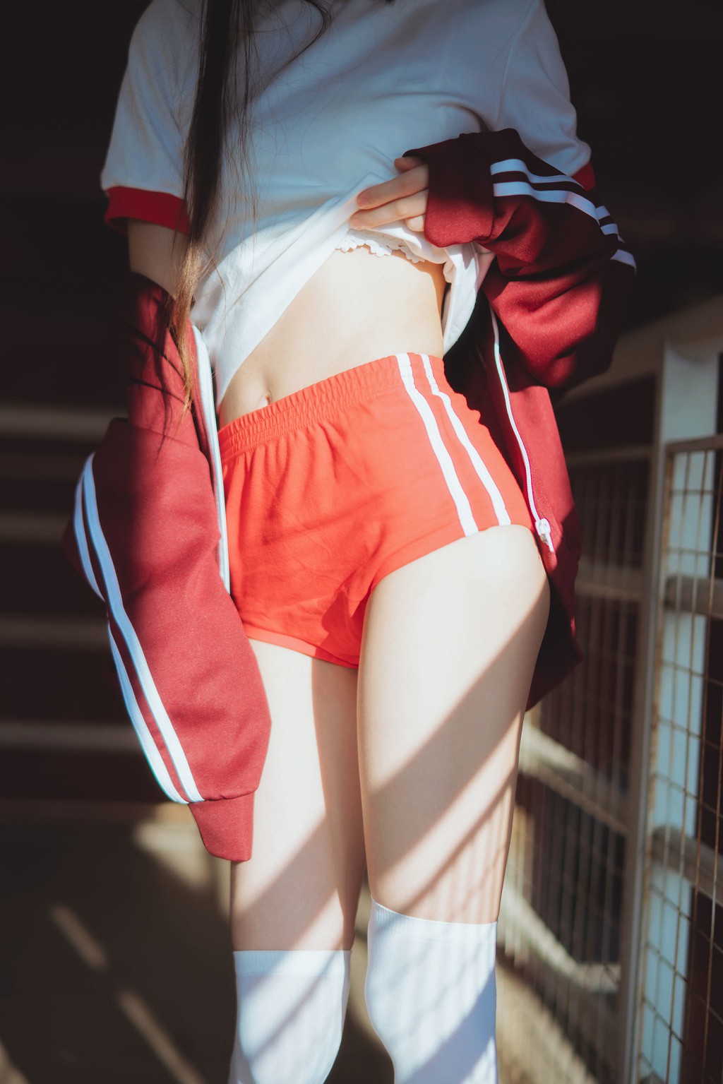 桜桃喵《红色体操服》 [Cosplay美女] 写真集[44P]