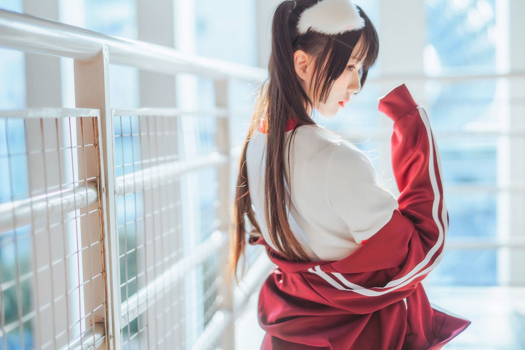 桜桃喵《红色体操服》 [Cosplay美女] 写真集[44P]