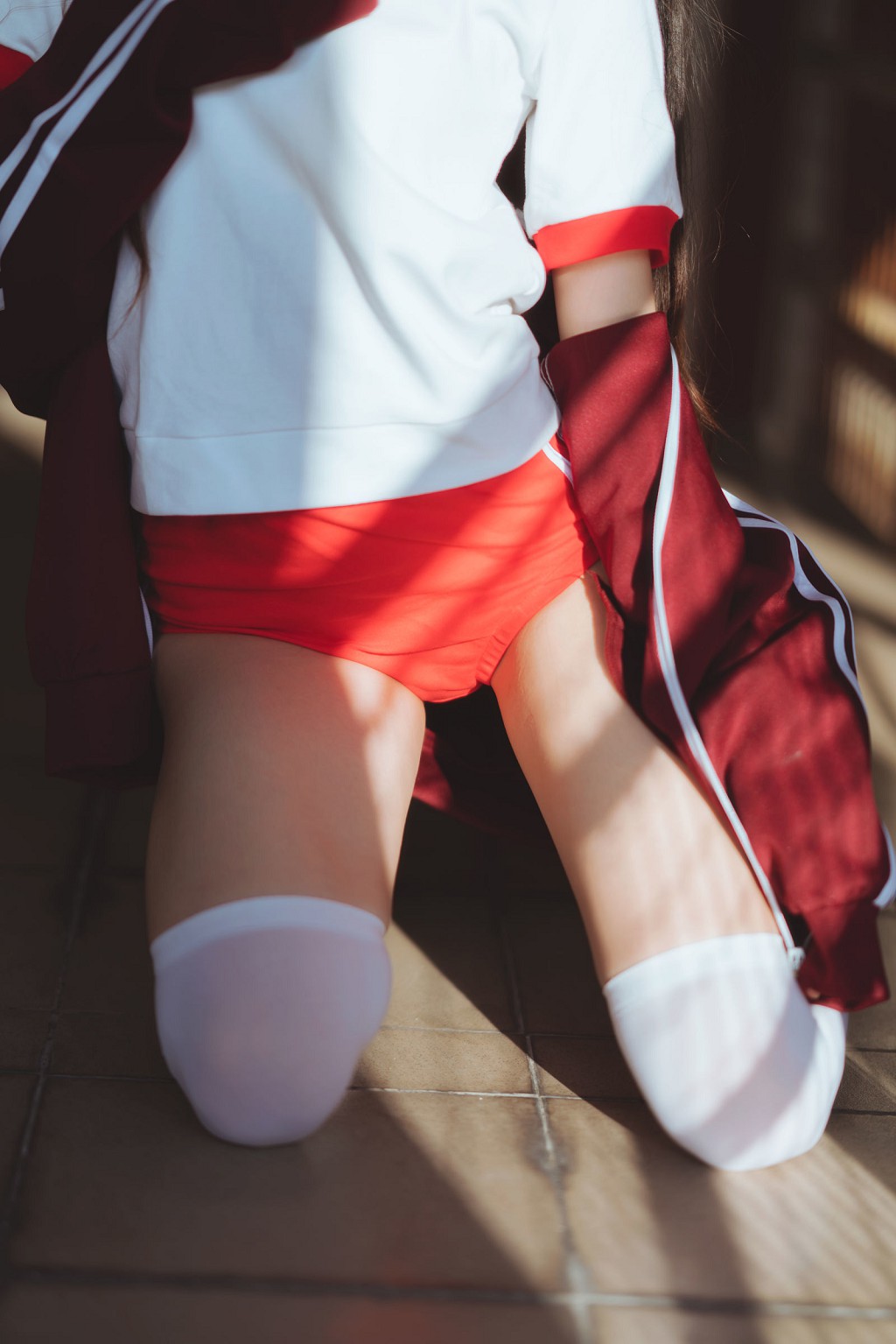 桜桃喵《红色体操服》 [Cosplay美女] 写真集[44P]