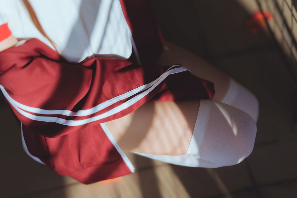 桜桃喵《红色体操服》 [Cosplay美女] 写真集[44P]