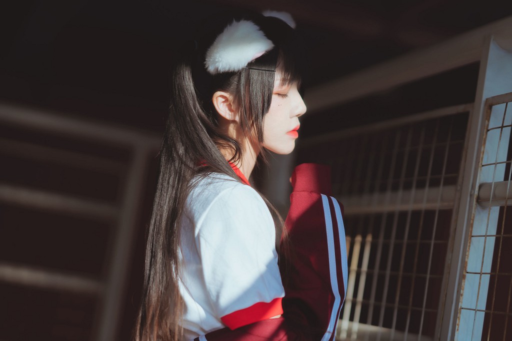 桜桃喵《红色体操服》 [Cosplay美女] 写真集[44P]