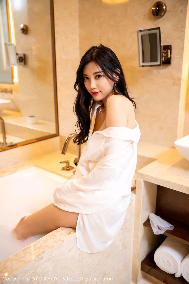 语画界性感女神杨晨晨sugar白衬衫浴室湿身诱惑澳门旅拍