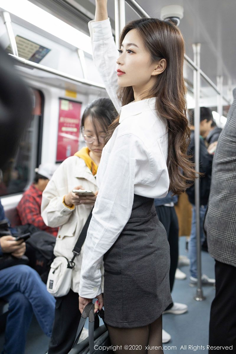 秀人网美女模特杨紫嫣Cynthia尾随职场OL女郎系列性感写真