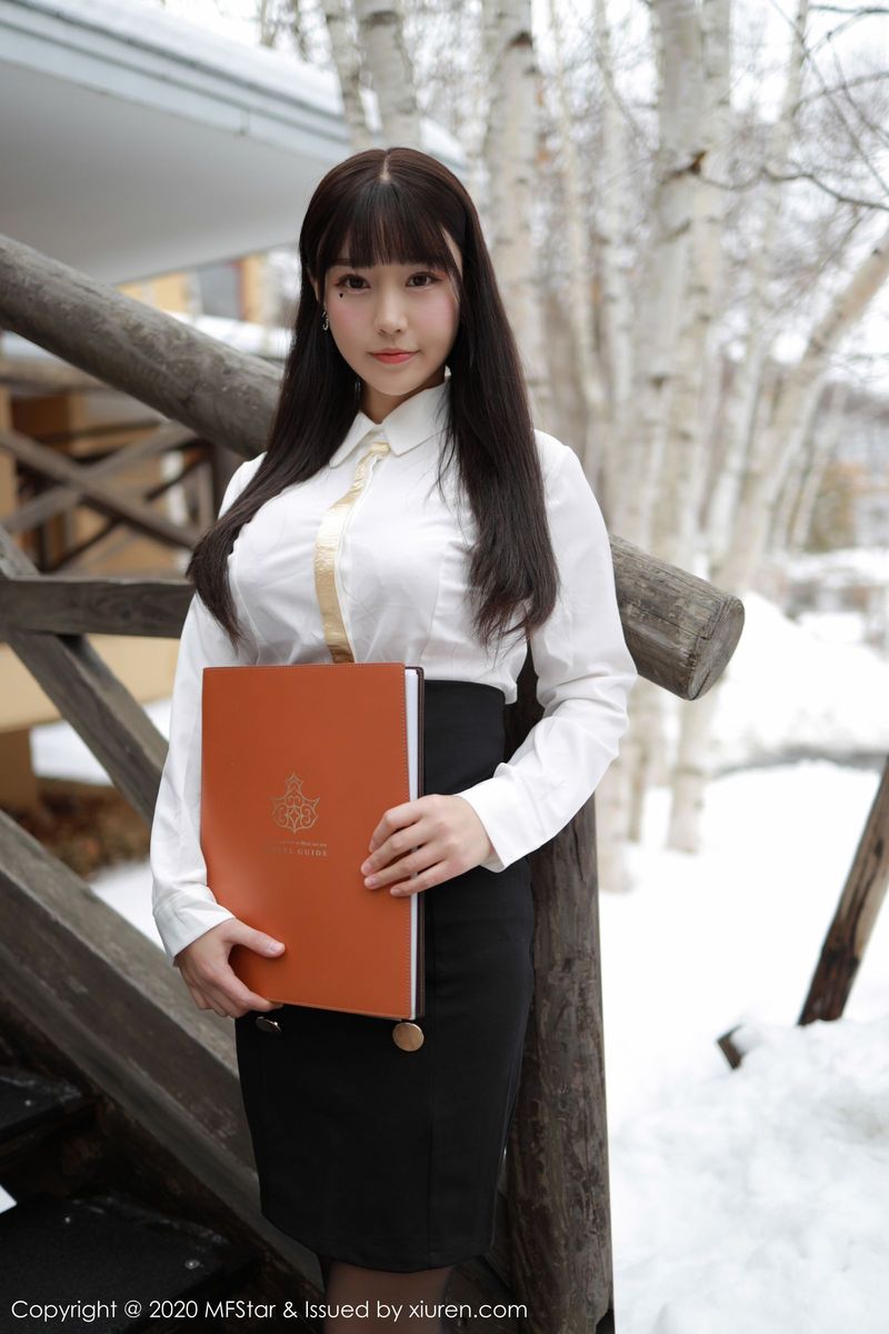 模范学院性感女神Flower朱可儿酒店客房经理日本北海道旅拍