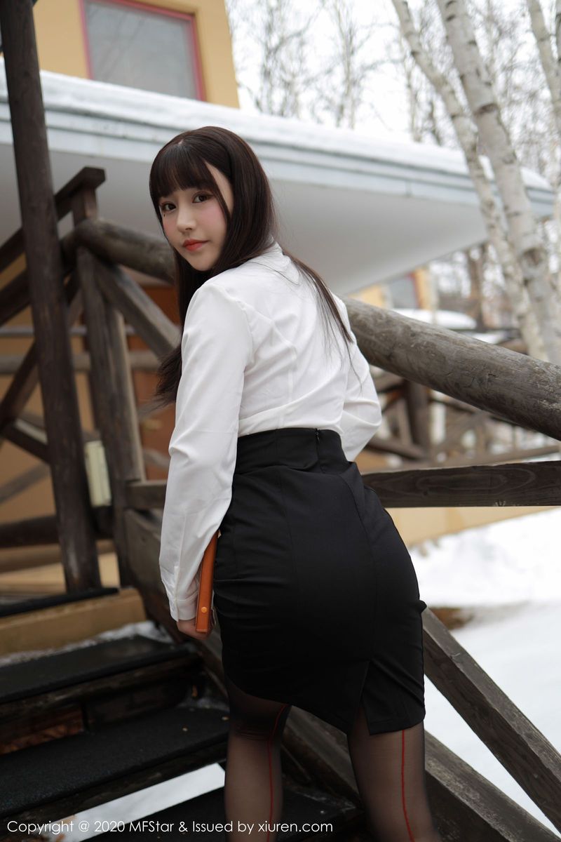 模范学院性感女神Flower朱可儿酒店客房经理日本北海道旅拍