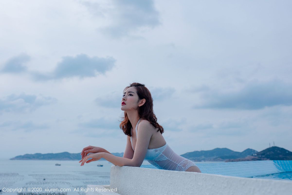 秀人网性感女神沈梦瑶白色蕾丝连体比基尼诱惑曼妙写真