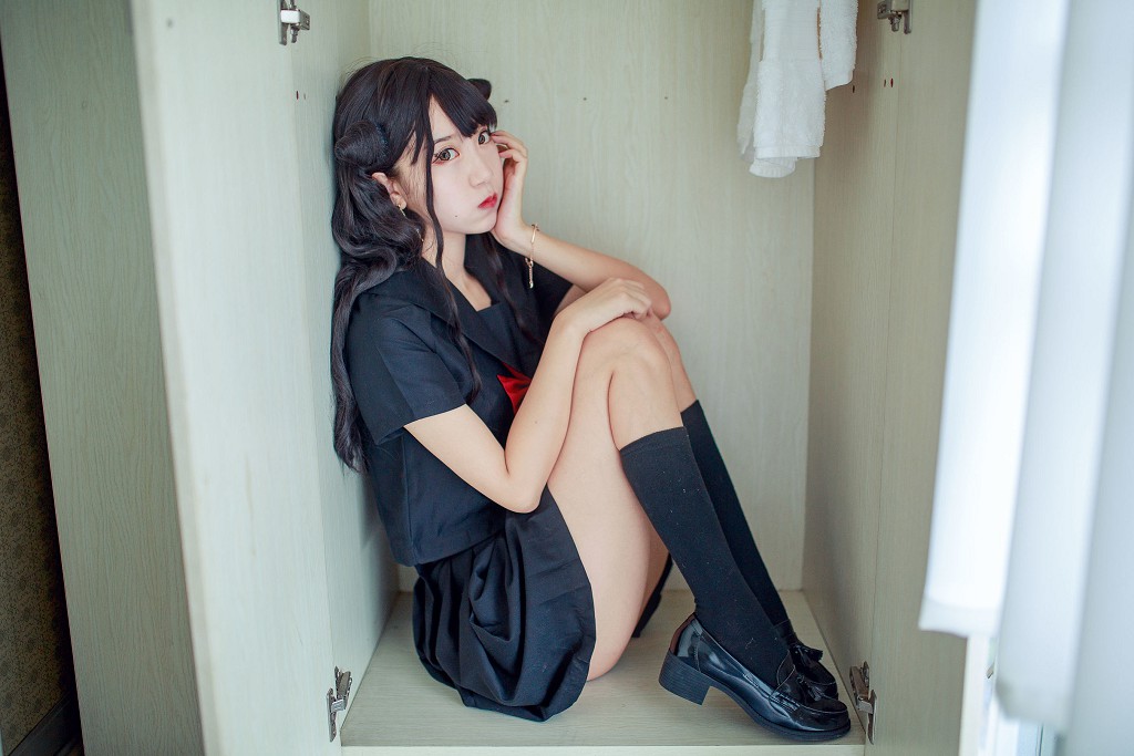 COSER黑川《小恶魔JK》 [Cosplay福利] 写真集[32P]