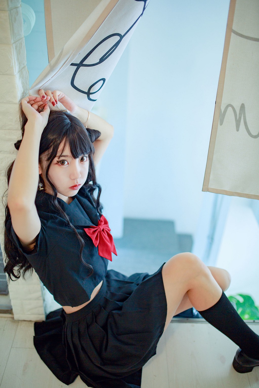 COSER黑川《小恶魔JK》 [Cosplay福利] 写真集[32P]