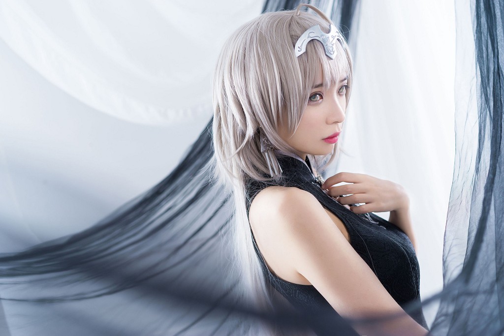 疯猫ss 《旗袍真棒！》 [萝莉COS] 写真集[36P]