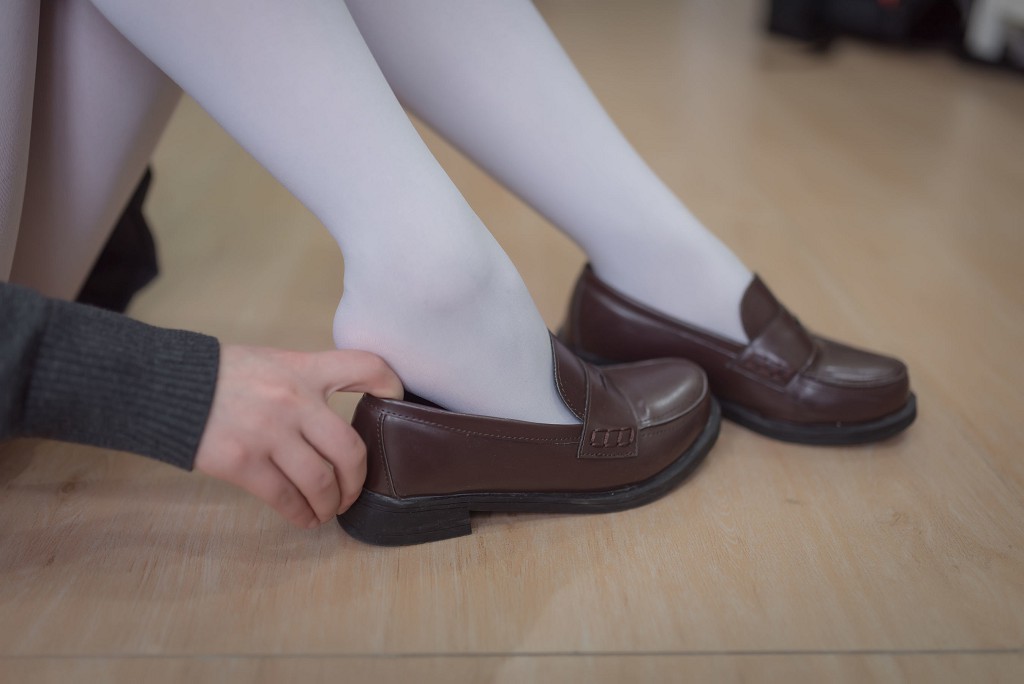 雪琪SAMA 《JK白丝》 [福利Cosplay] 写真集[46P]