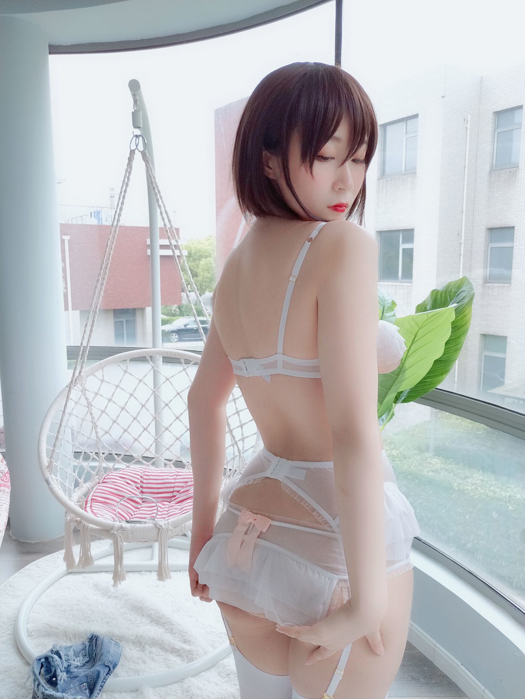 COSER白银81《纯洁的白色》 [Cosplay少女] 写真集[30P]