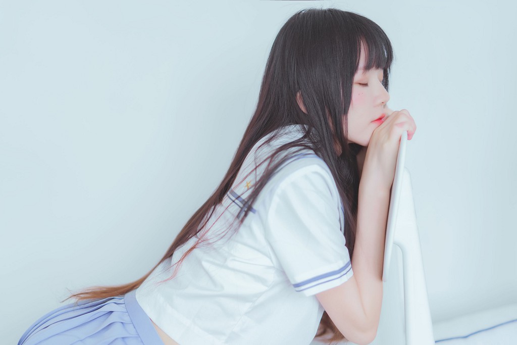 桜桃喵《校服黑丝》  [Cosplay美女] 写真集[49P]