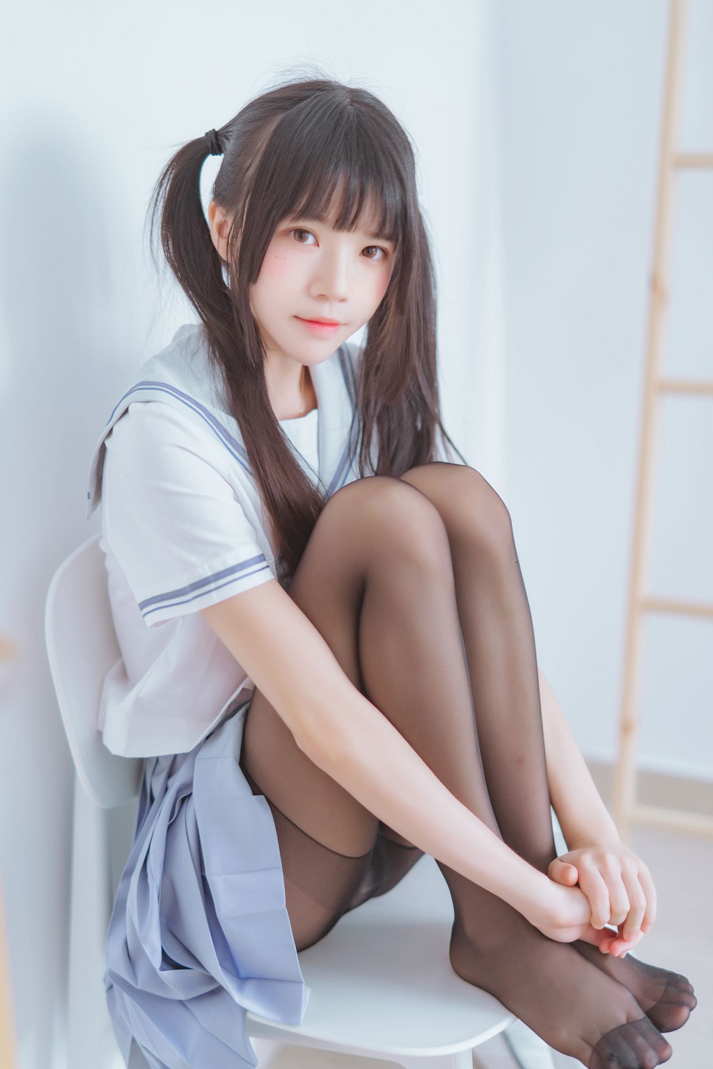 桜桃喵《校服黑丝》  [Cosplay美女] 写真集[49P]