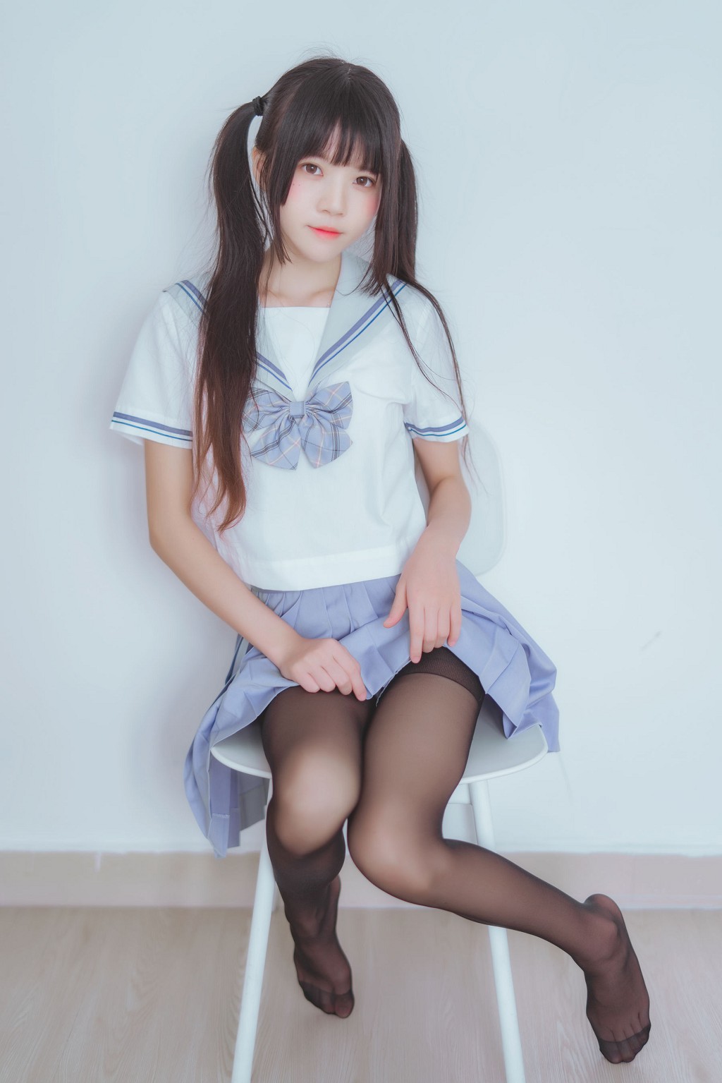 桜桃喵《校服黑丝》  [Cosplay美女] 写真集[49P]