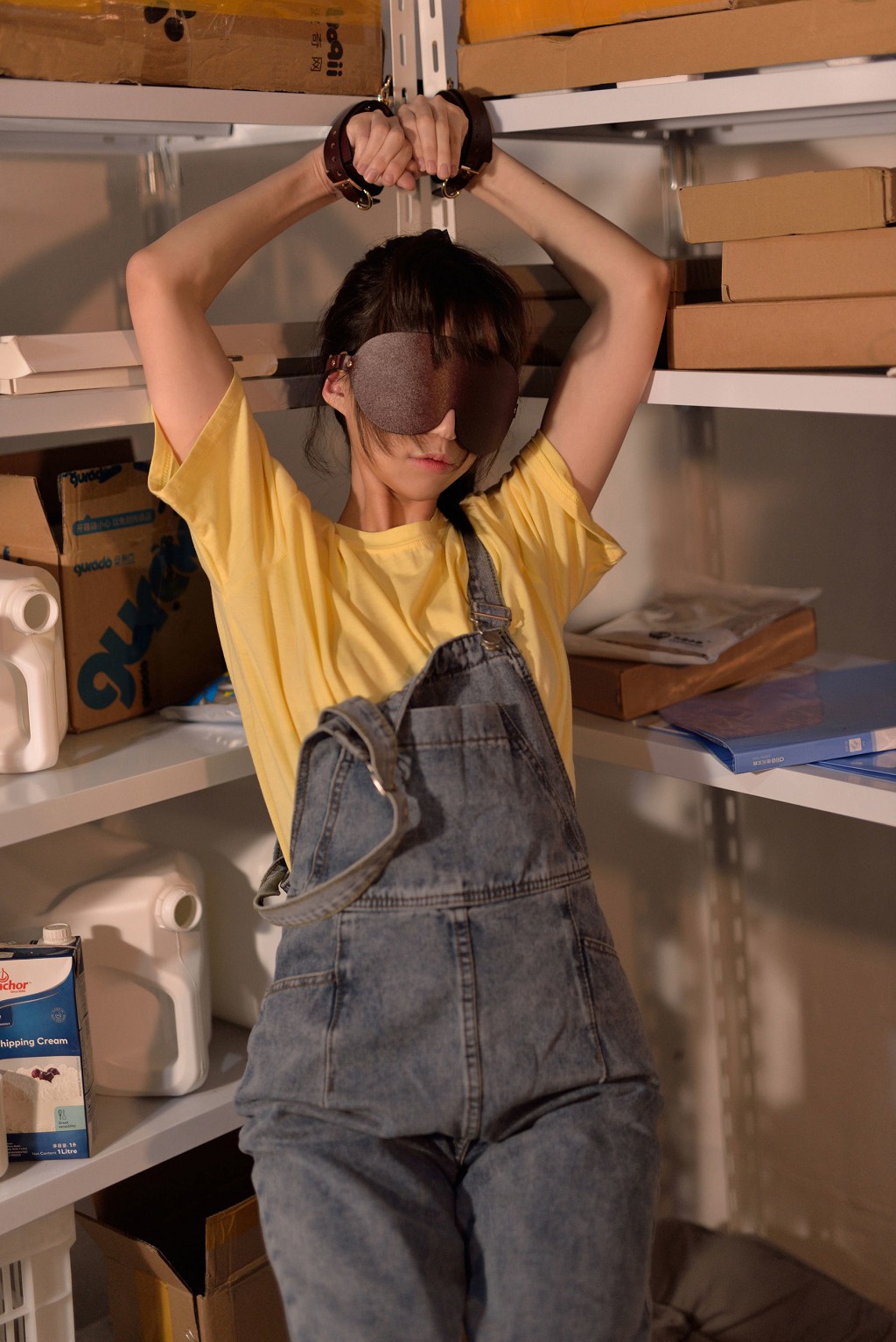 NAGISA魔物喵 《杂物间》 [Cosplay美女] 写真集[33P]