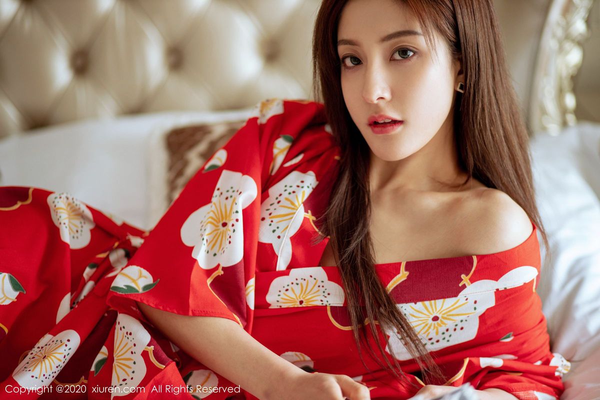 秀人网美女模特林文文yooki黑丝美腿和服主题极致性感写真