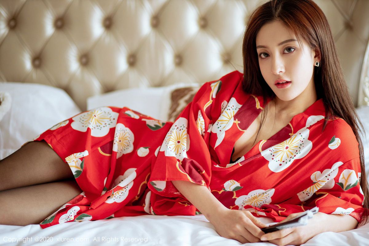 秀人网美女模特林文文yooki黑丝美腿和服主题极致性感写真