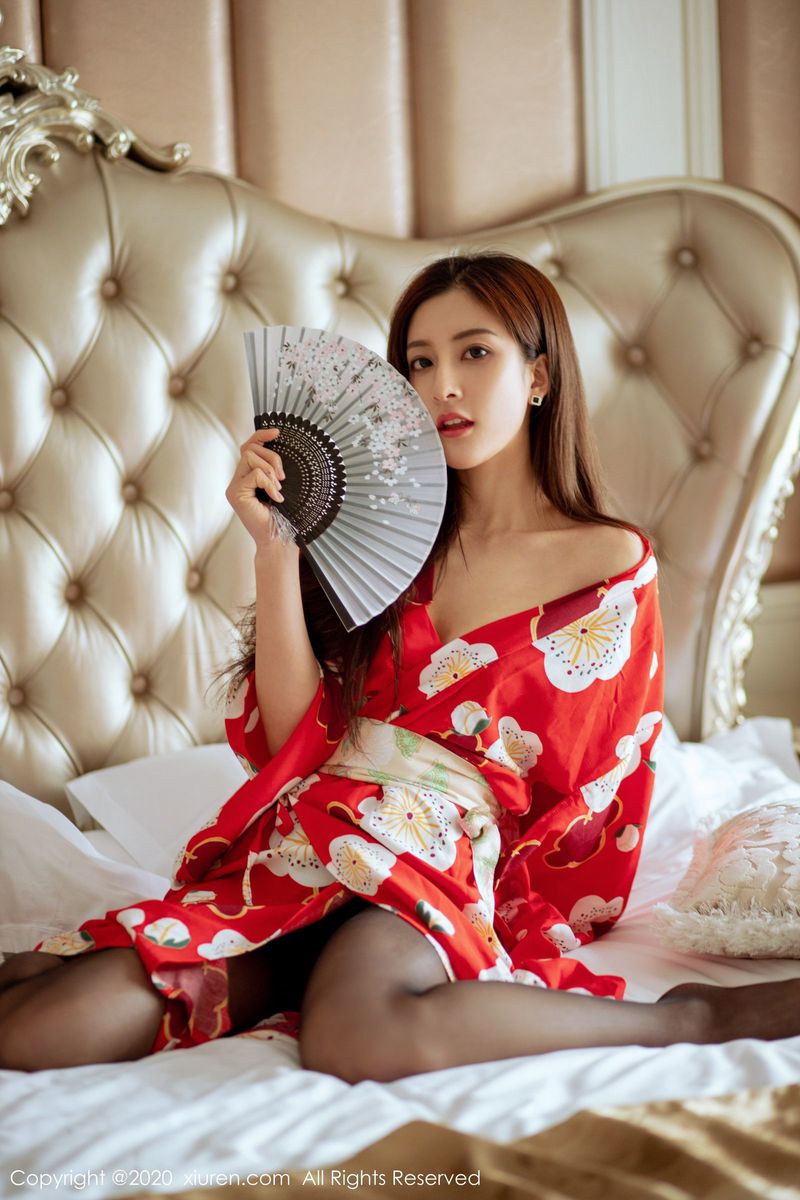 秀人网美女模特林文文yooki黑丝美腿和服主题极致性感写真