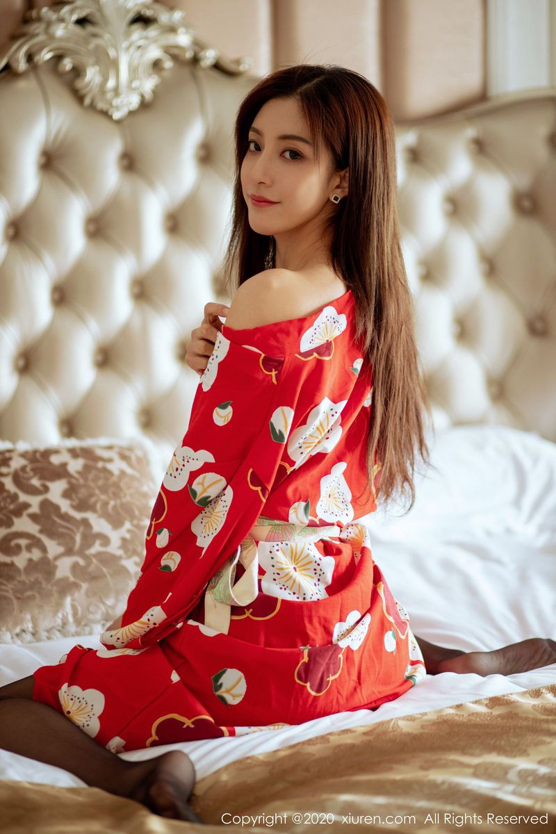 秀人网美女模特林文文yooki黑丝美腿和服主题极致性感写真