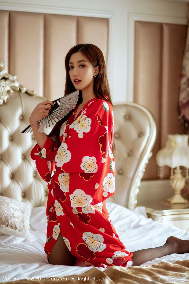 秀人网美女模特林文文yooki黑丝美腿和服主题极致性感写真