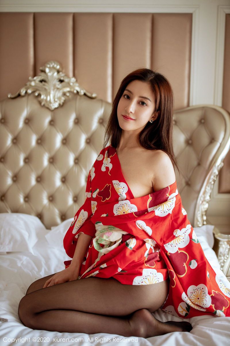 秀人网美女模特林文文yooki黑丝美腿和服主题极致性感写真