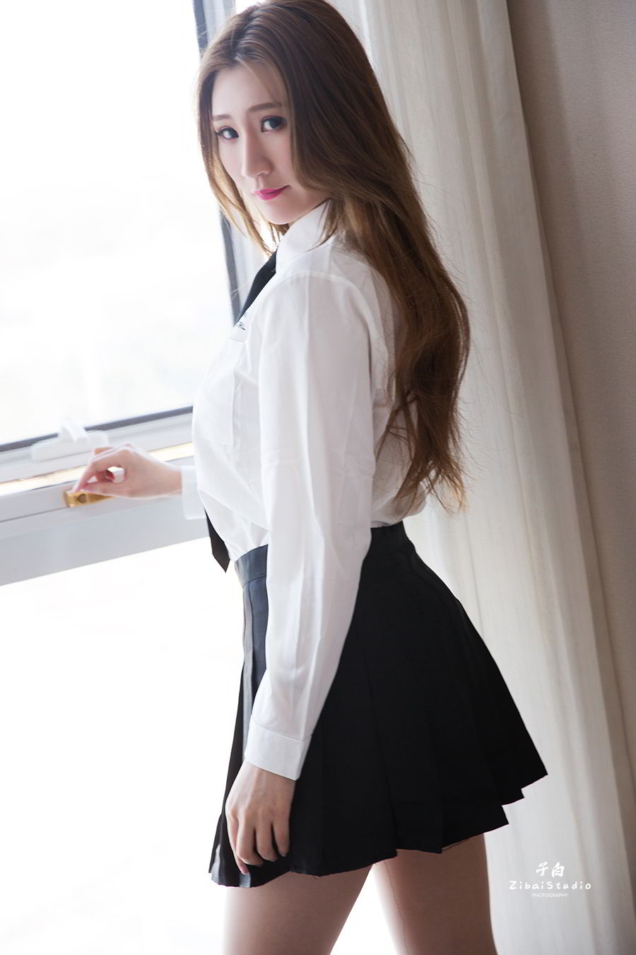 头条女神美女模特Miss玄子白衬衫校服诱惑制服性感写真