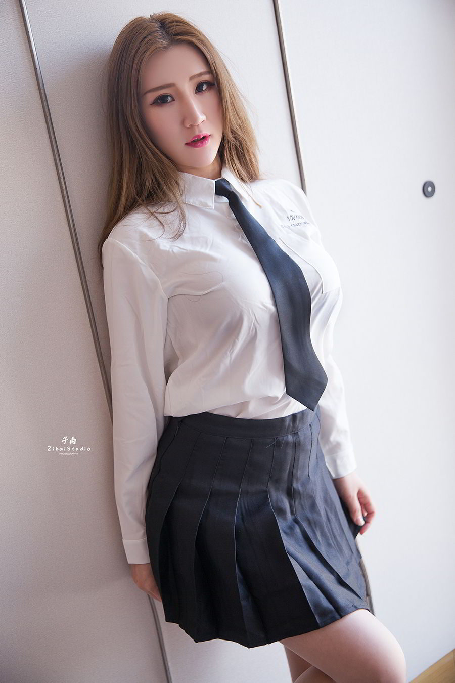 头条女神美女模特Miss玄子白衬衫校服诱惑制服性感写真
