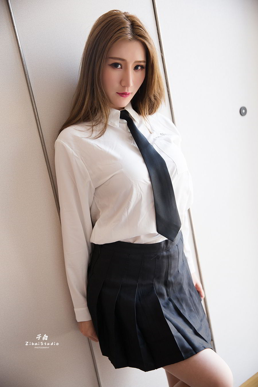 头条女神美女模特Miss玄子白衬衫校服诱惑制服性感写真