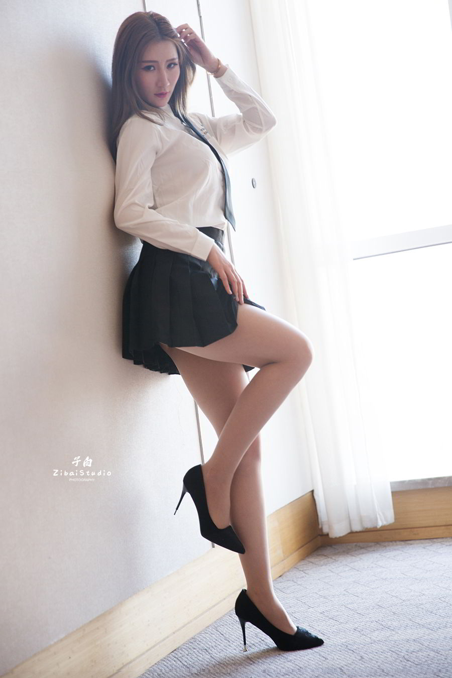 头条女神美女模特Miss玄子白衬衫校服诱惑制服性感写真