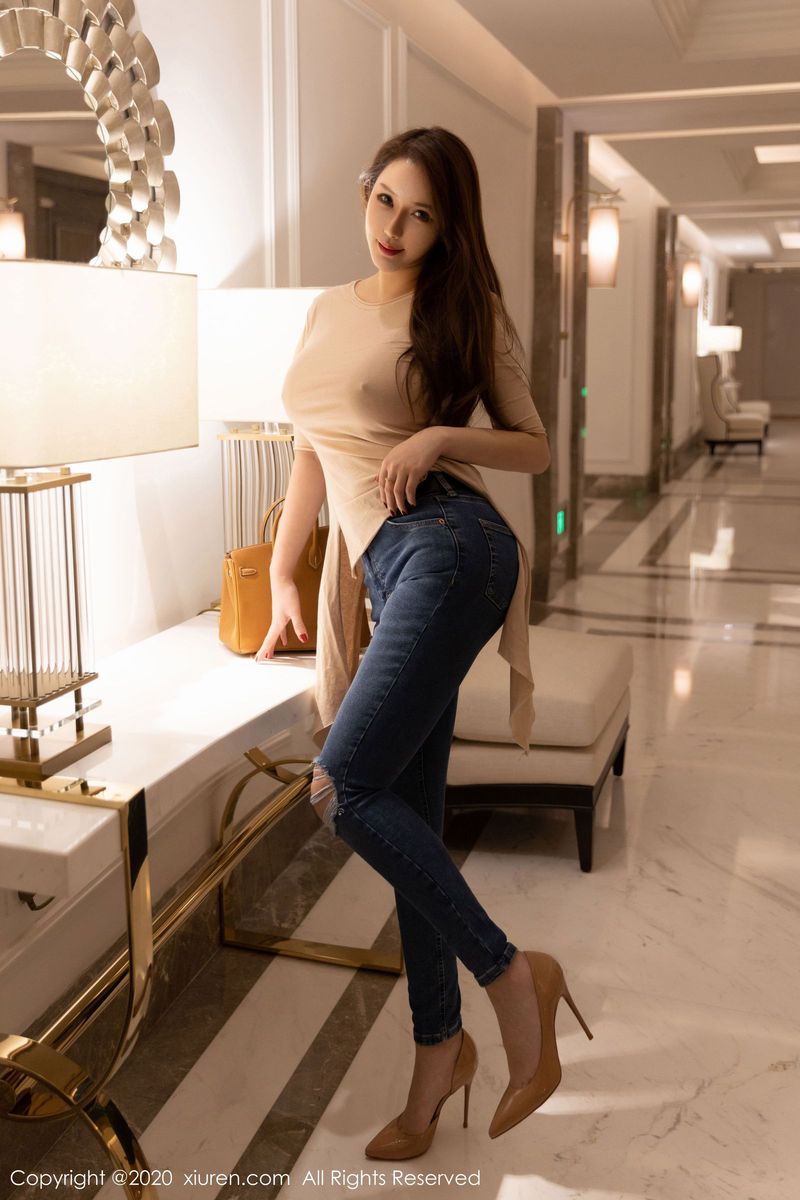 秀人网性感女神Egg尤妮丝牛仔裤真空丁字裤诱惑大尺度写真