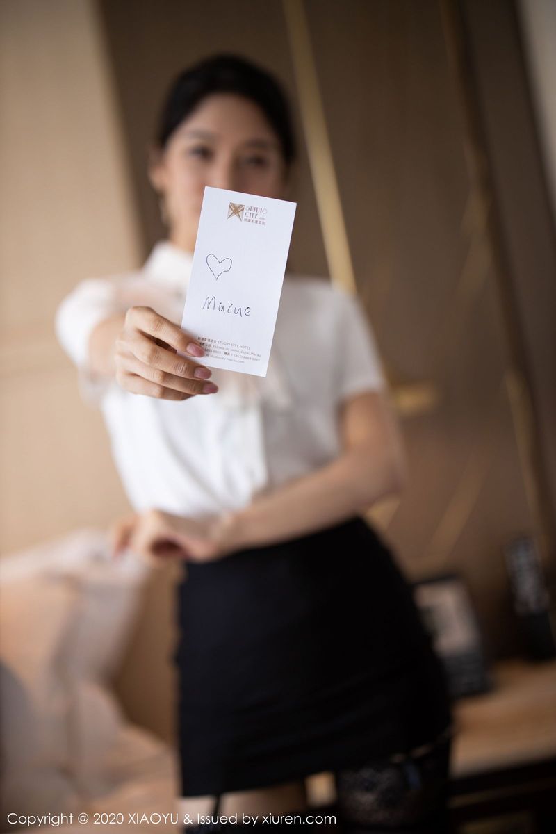 语画界性感女神Angela小热巴黑丝美腿职场OL系列澳门旅拍